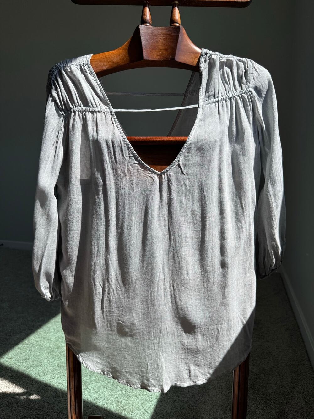 Young Fabulous & Broke Gray Rayon Peasant Blouse Boho V-Neck 3/4 Sleeve Size S